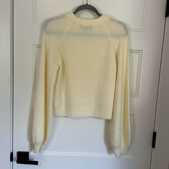 Lulu’s Crew Neck Cardigan Sweater Women Size Small Cream Bell Sleeve Top - Picture 4 of 7